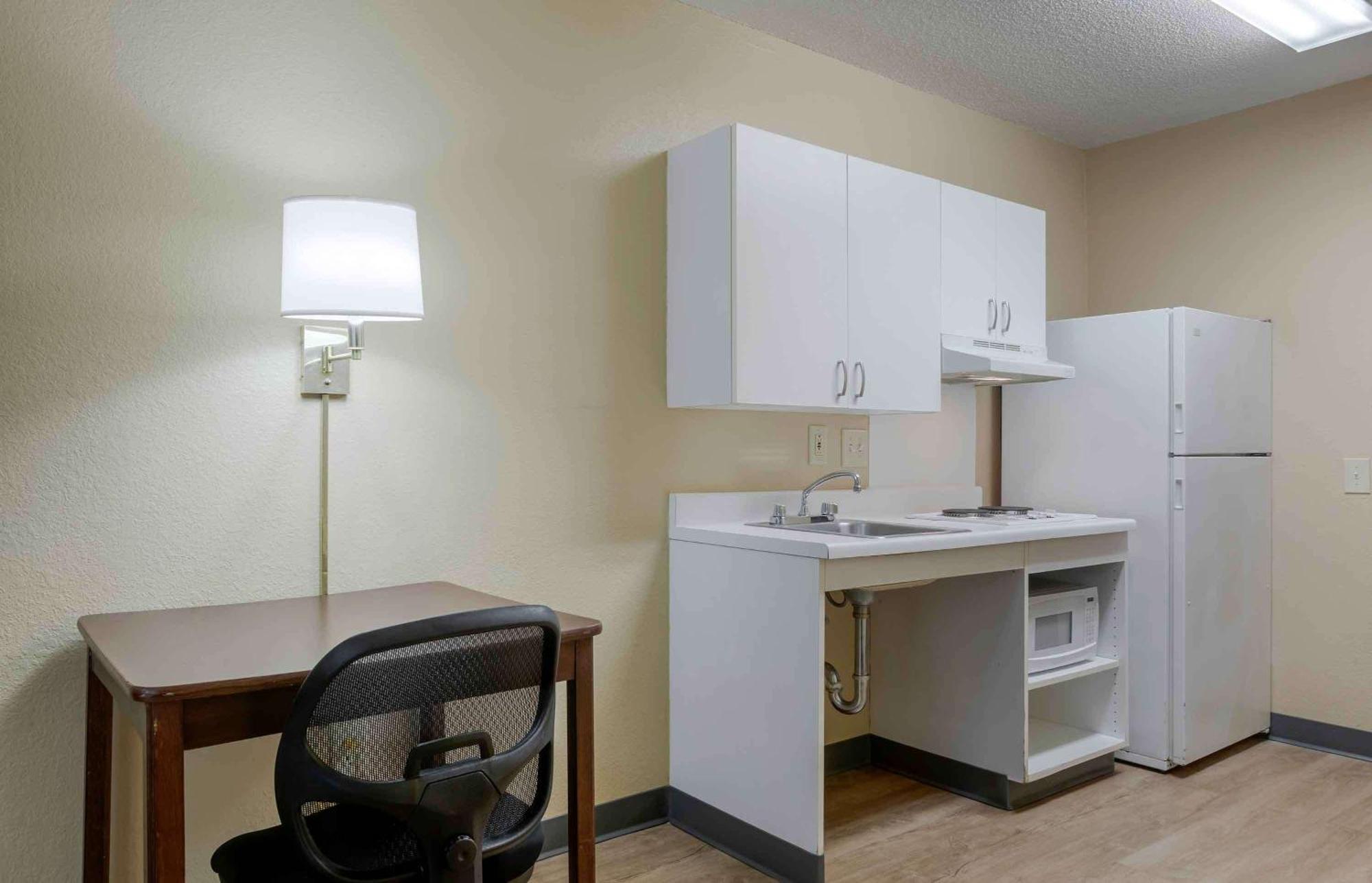 Extended Stay America Suites - Fort Lauderdale - Cypress Creek - Nw 6Th Way Dış mekan fotoğraf