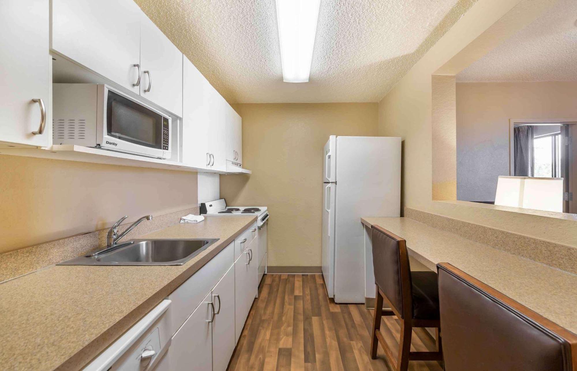 Extended Stay America Suites - Fort Lauderdale - Cypress Creek - Nw 6Th Way Dış mekan fotoğraf