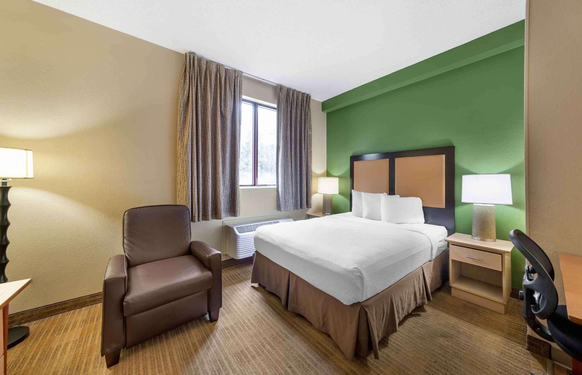 Extended Stay America Suites - Fort Lauderdale - Cypress Creek - Nw 6Th Way Dış mekan fotoğraf