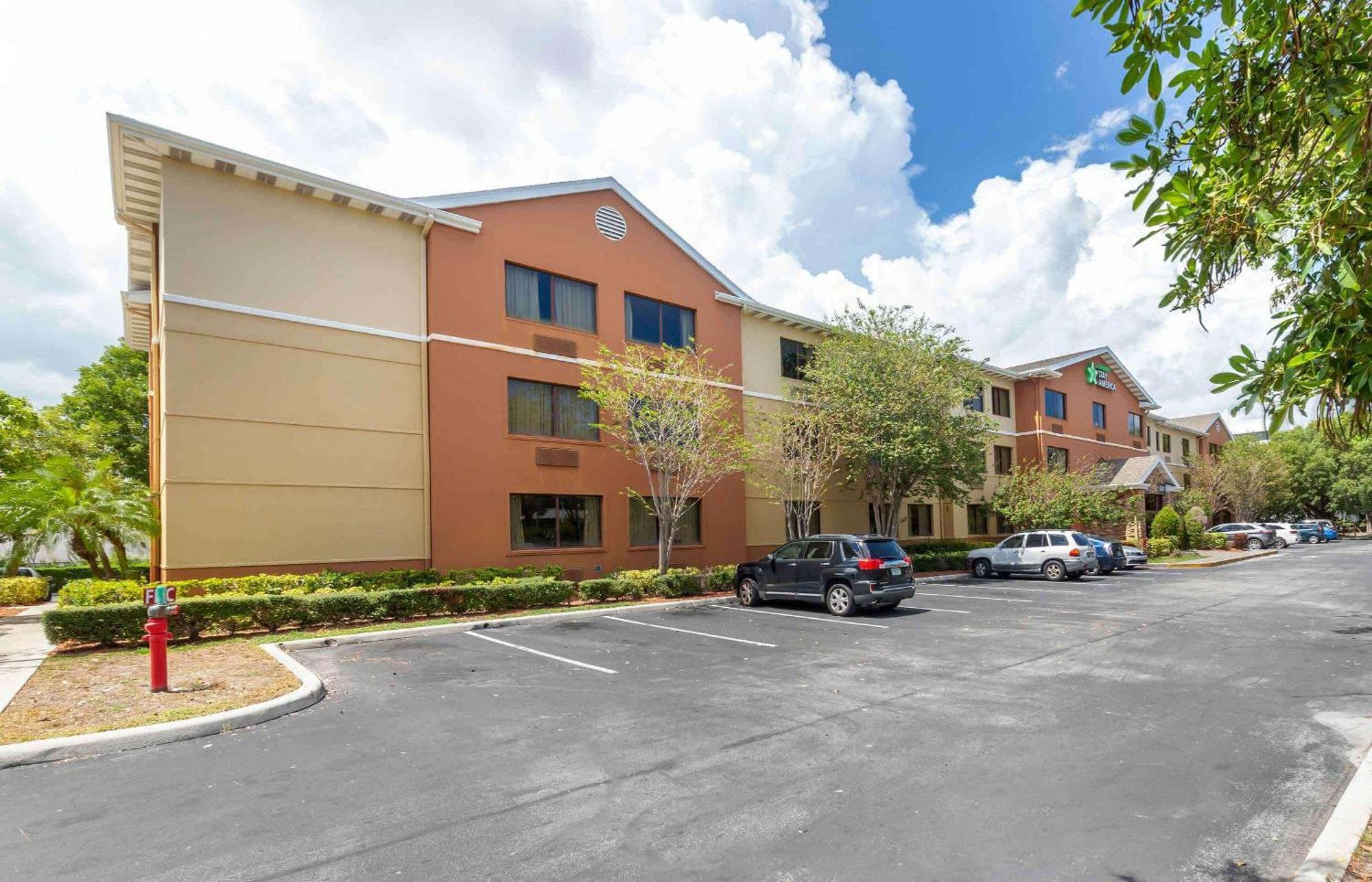 Extended Stay America Suites - Fort Lauderdale - Cypress Creek - Nw 6Th Way Dış mekan fotoğraf